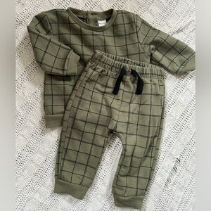 Plush Olive Green Baby Two-Piece Set with Black Windowpane